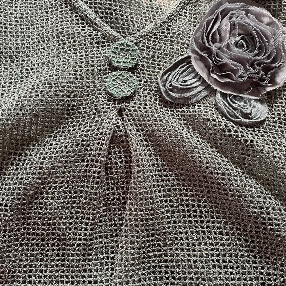 Pretty Angel Top - Picture 7 of 8